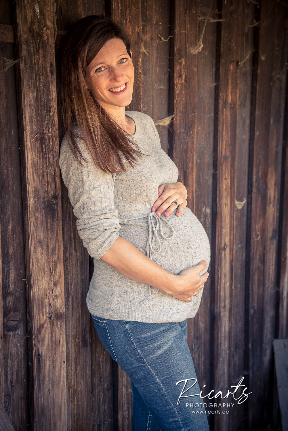 Schwangere Frau, outdoor