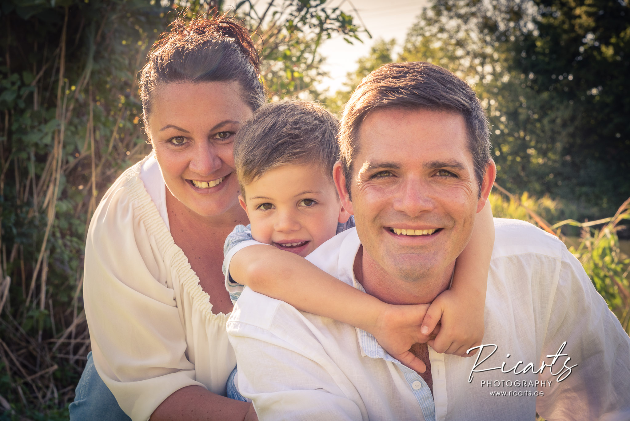 Family-Fotografie-Ricarts-1 Familienfoto outdoor