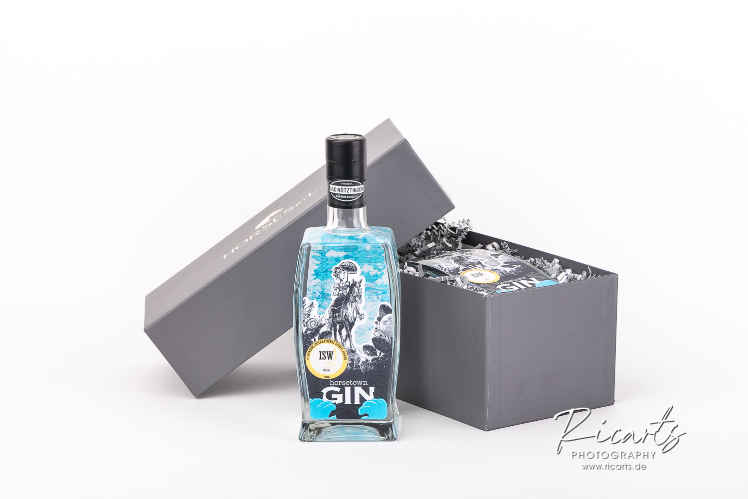 Produktfotografie, Gin in Geschenkbox