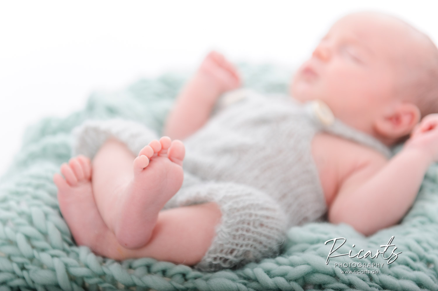 Nahaufnahme-Newborn-Baby-Füsschen